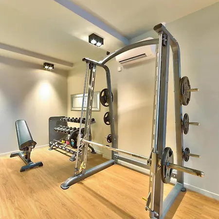 81 - Luxe Sebastopol *