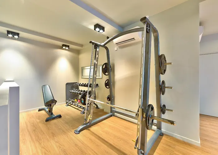 81 - Luxe Sebastopol *