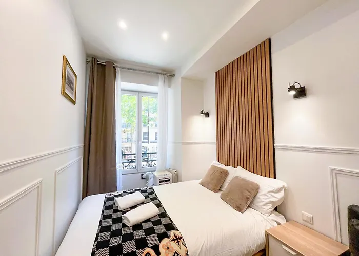 81 - Luxe Sebastopol Апартаменты Париж