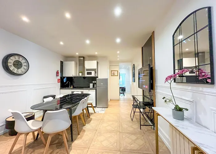 81 - Luxe Sebastopol パリ